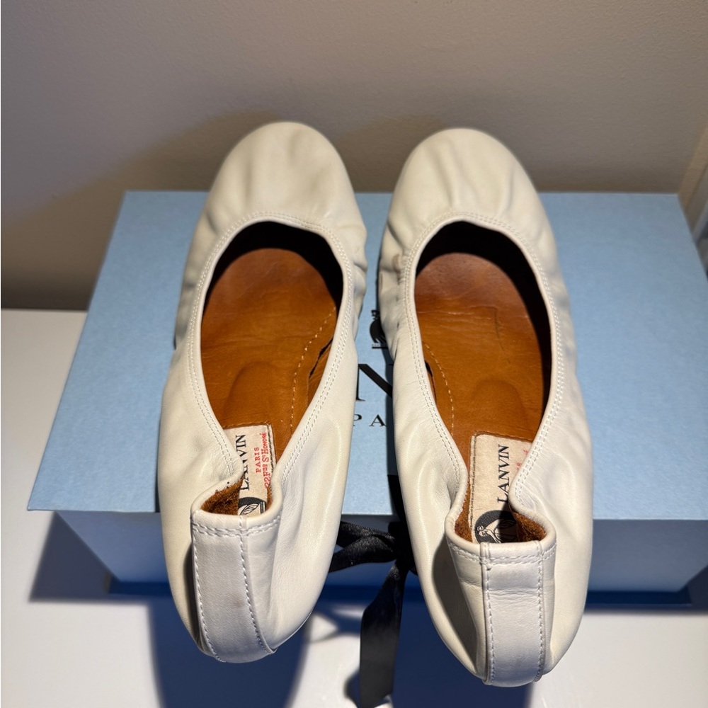Lanvin Cream Leather Ballet Flats size 37